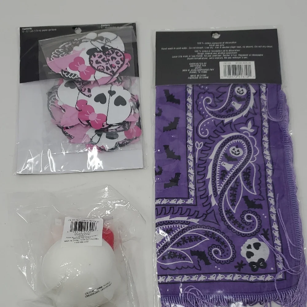 Celebrate It Purple/Pink SKULL  Party Decoration Set